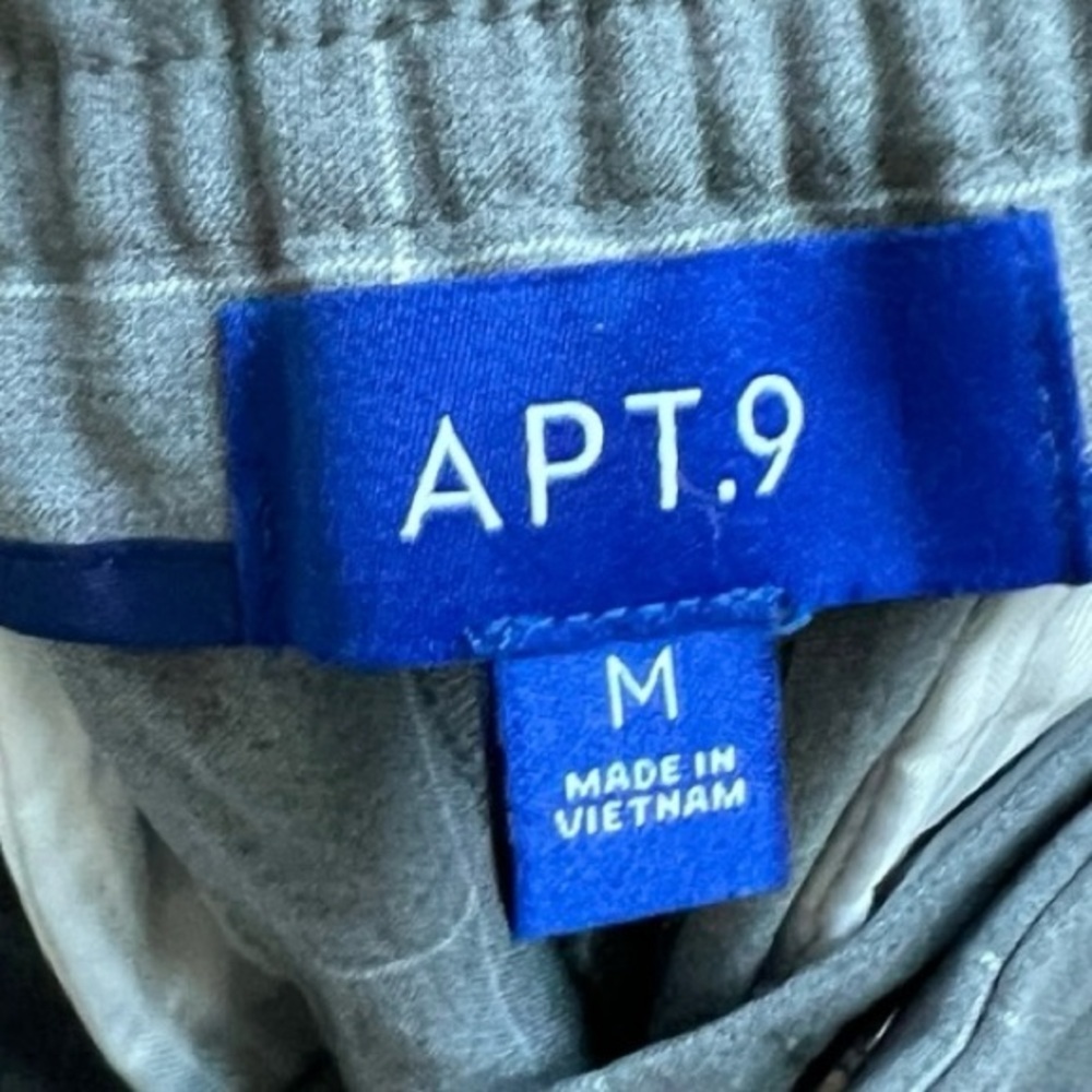 Apt. 9 Gray Checkered joggers - Picture 2 of 2